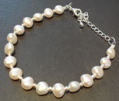 Bracelet - Freshwater Pearl & Silver Bead Bracelet