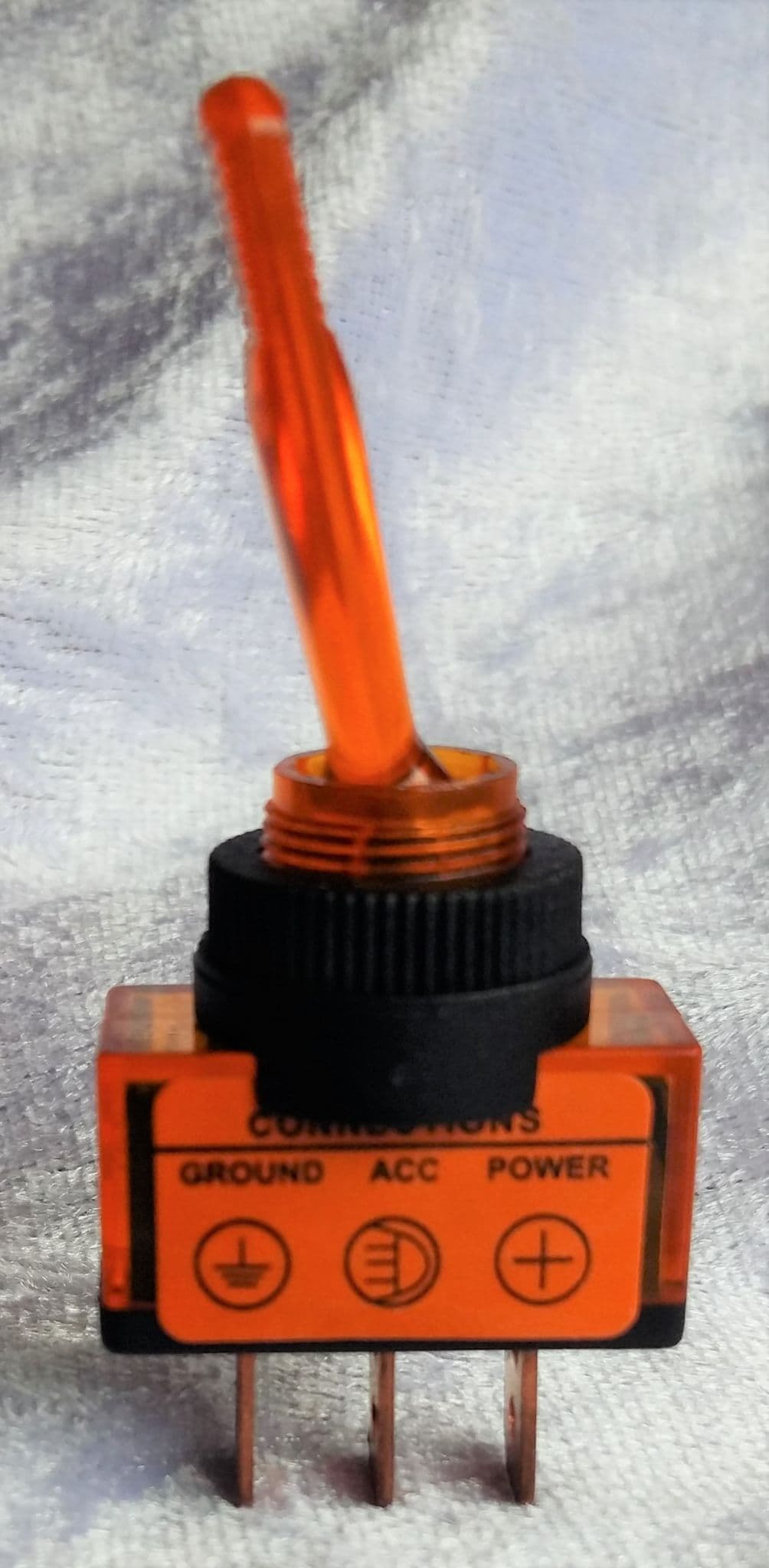 Illuminated 16 Amp Amber On/Off Toggle Switch