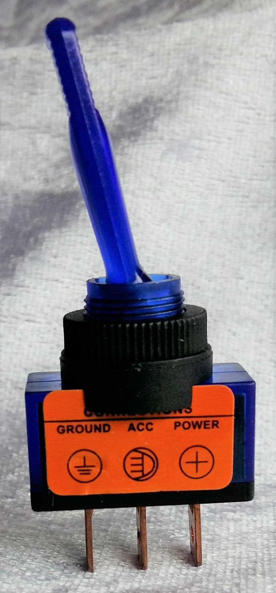 Illuminated 16 Amp Blue On/Off Toggle Switch