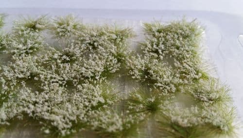 Model Scene 060-01S Blossom Tufts White