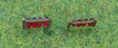 P & D Marsh N Gauge Firebuckets on Stands