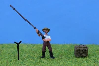 P & D Marsh OO Gauge Painted Fisherman