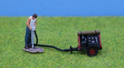 P & D Marsh OO Gauge Painted Man with Pneumatic Drill & Compressor