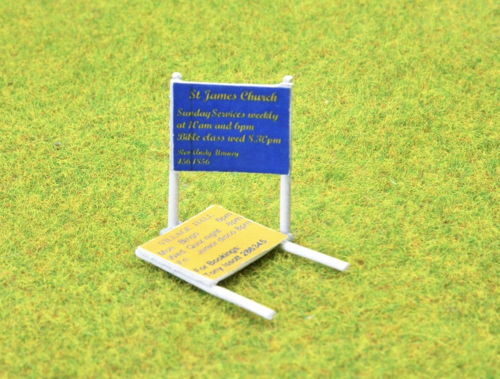 P & D Marsh OO Gauge Painted Notice Boards