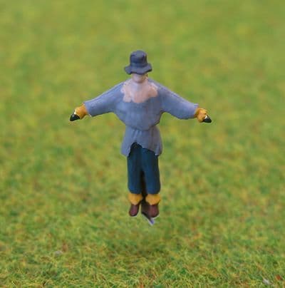 P & D Marsh OO Gauge Painted Scarecrow