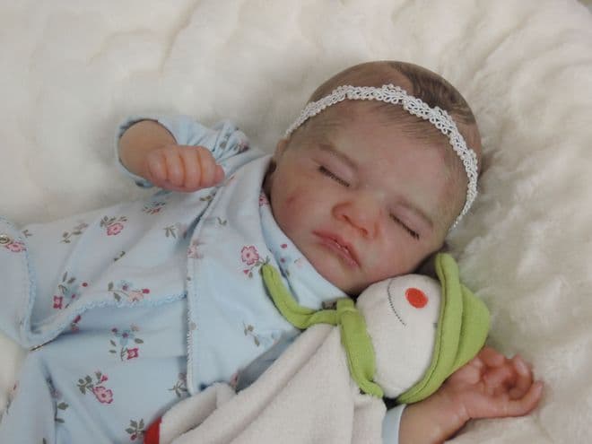 Charlotte - LLE by Aylin SOLD