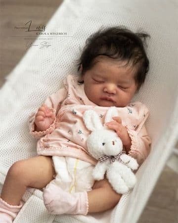 Lovis - Pre-Order on 9th of February