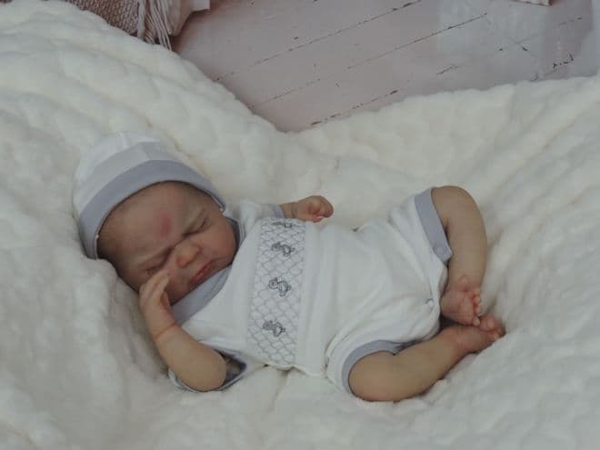 Thomas - Olga Auer by Aylin SOLD