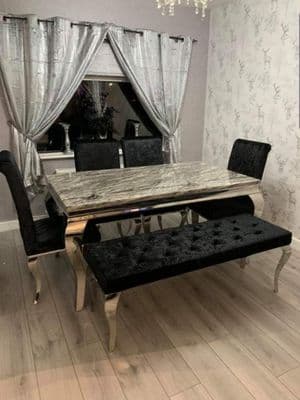 Deluse Dining Table Set