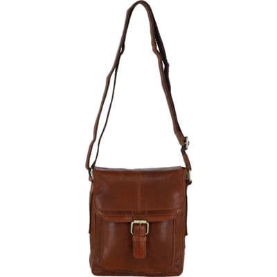 Ashwood Unisex Small Vintage Leather Travel Bag in Tan