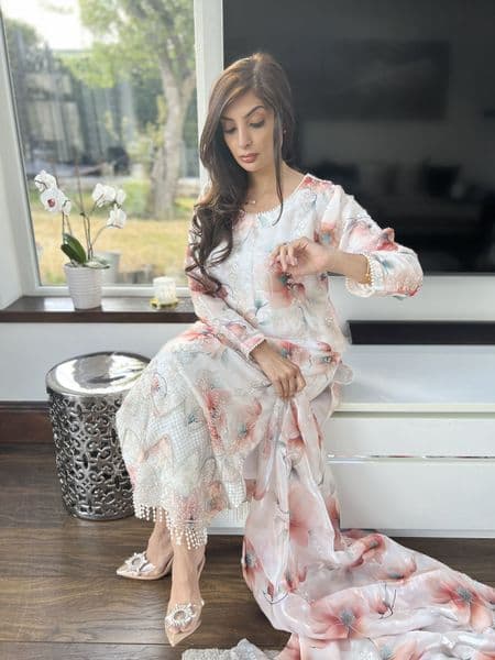Amelia lava silk suit : Ivory coral :
