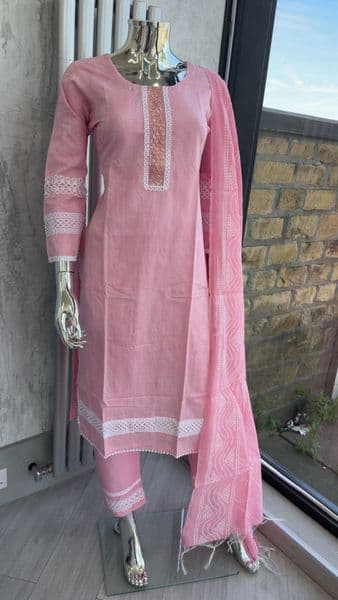 Ava pink Jaquard suit