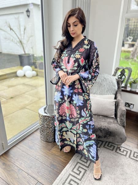 Ava Shamooz silk Co ord
