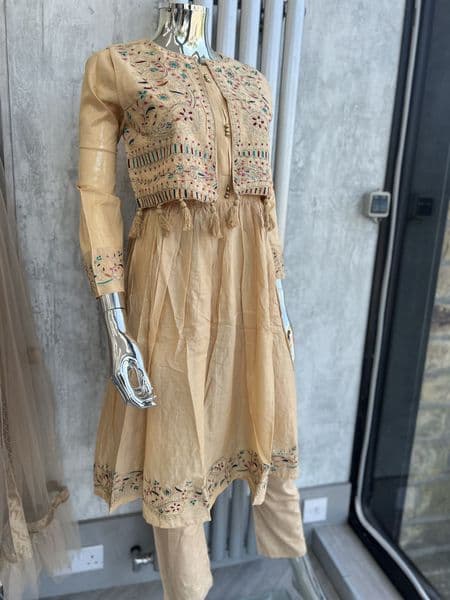 Ava waist coat Kurta