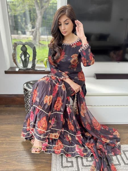 Baroque floral suit : black