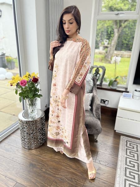 Ethics kaftan co ord nude d1