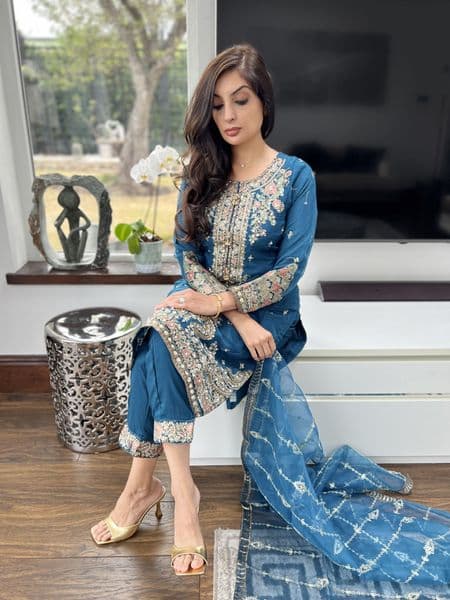 Hana blue organza suit