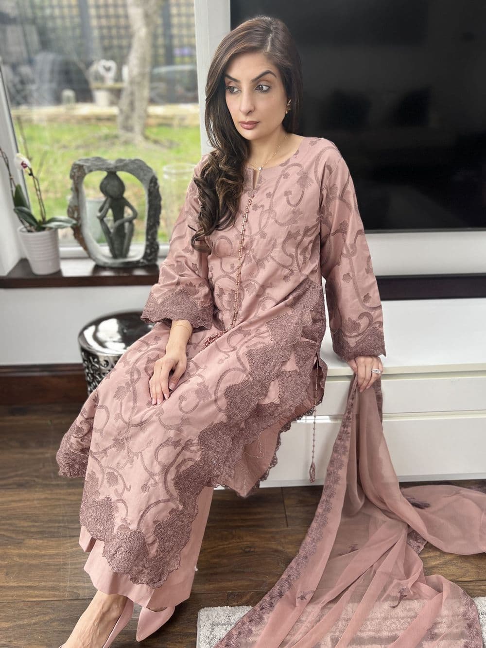 Hannah embroidered suit : Mauve D2