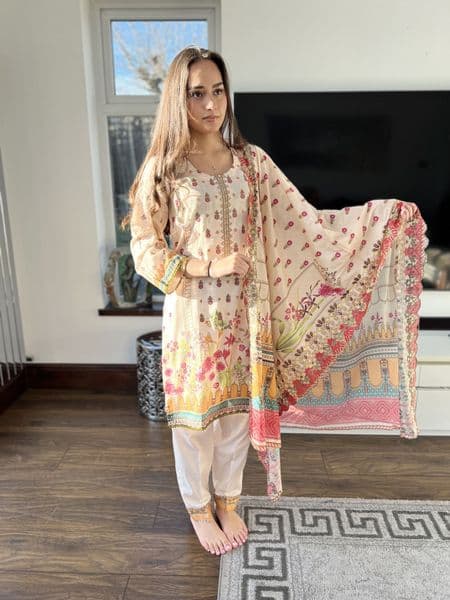Hawa lawn cream suit