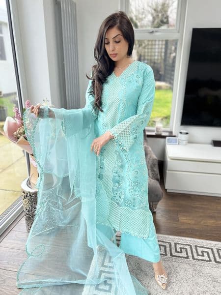 Ivana luxury lawn aqua
