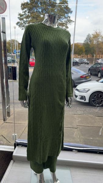 Long length khaki co ord set : khaki