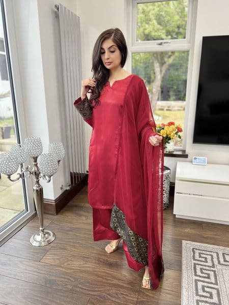 Lulusar satin Farshi Salwaar suit : wine