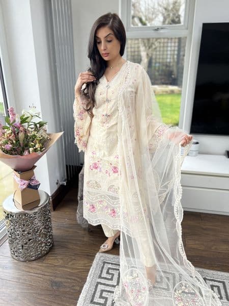 Luxury Ivana lawn ivory