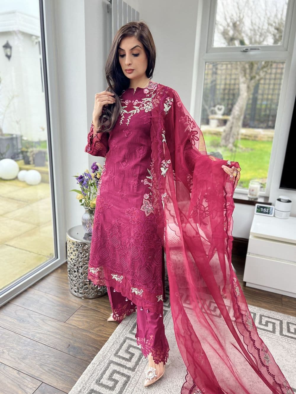Luxury Ivana lawn magenta
