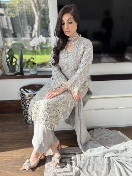 Maria B grey chiffon suit Paris