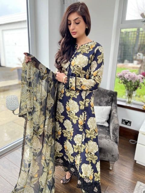 Maria B M print Milan Suit with Lace and Button Detail