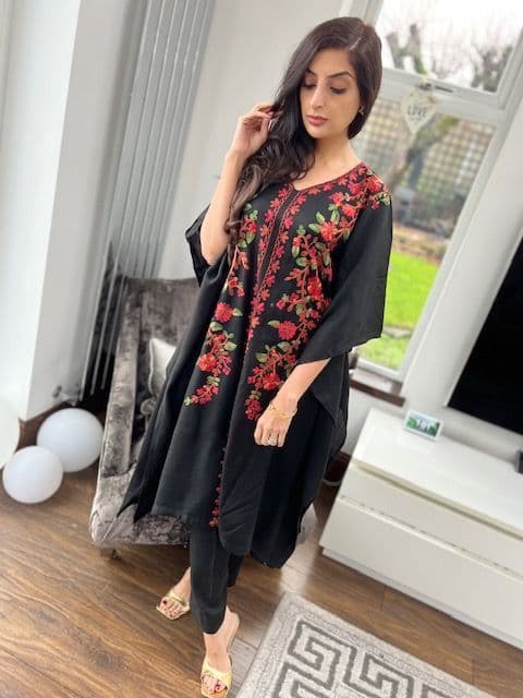 black sindhi dress