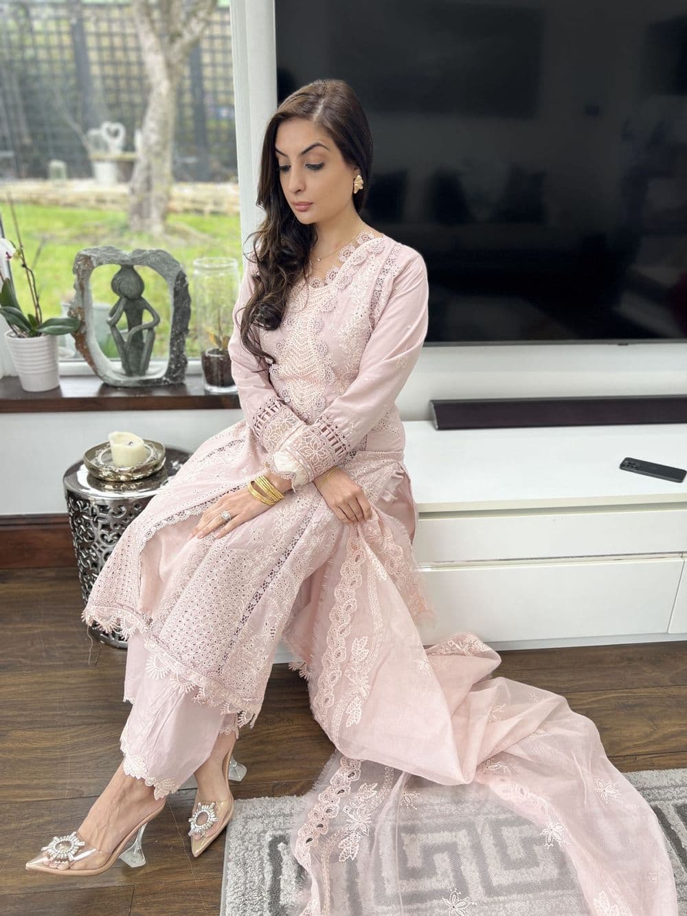 Qalamkar chicken Kari : pale pink