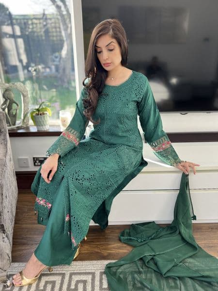Qalamkar green outfit chicken kari