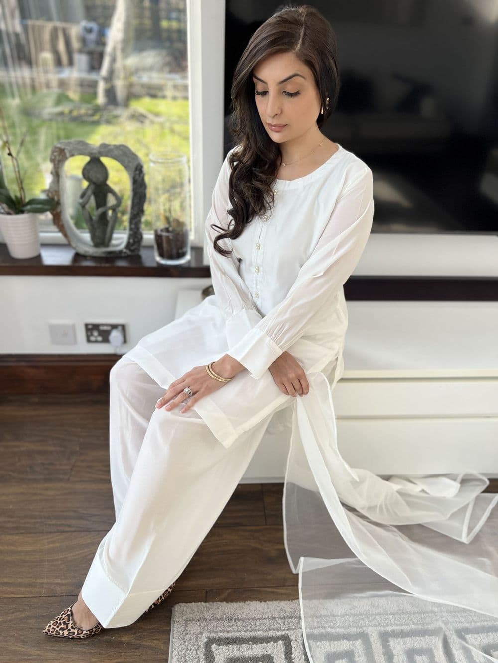 Raw silk Farshi Salwaar suit : white