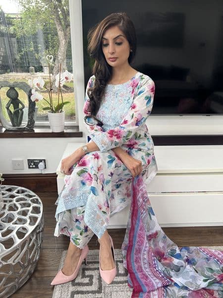 Sehar lawn outfit D2