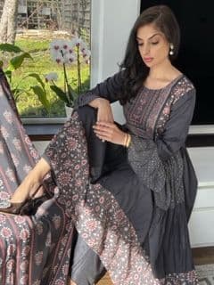 Zarina Digital and Detailed Dress Suit - Dark Grey
