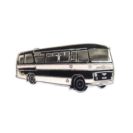 Bella Vega (White & Black)