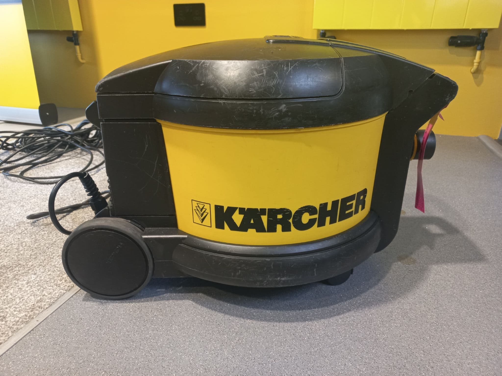Karcher T201 Vacuum Tub and hose