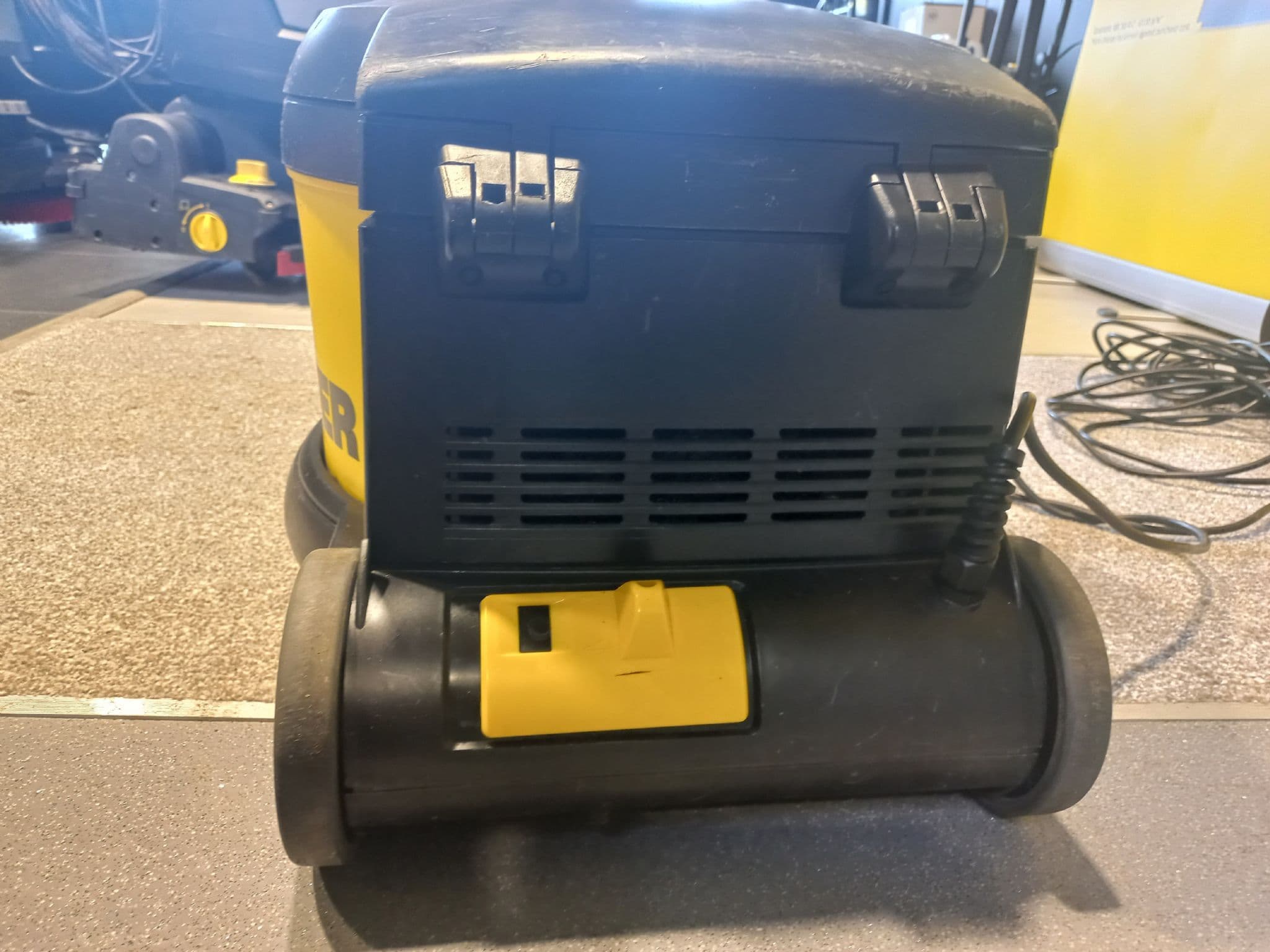 Karcher T201 Vacuum Tub and hose