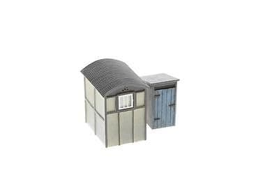 Wills Kits SS22 Lamp Huts with Oil Drums OO Gauge Plastic Kit