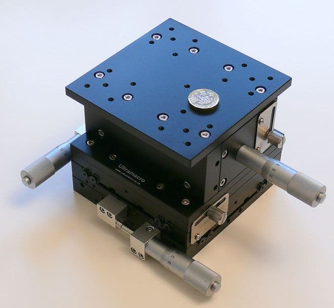 3 Axis 125 x 125mm XYZ  Precision Specimen Stage
