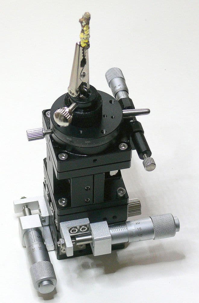 4 Axis 40mm XYZ Theta Precision Stage with Specimen Clip