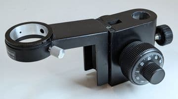 Focussing Ring with Coarse and Fine Focus Knobs