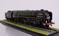 CWM289 BR Britannia Class 4-6-2  70014 Iron Duke Golden Arrow
