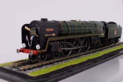 CWM289 BR Britannia Class 4-6-2  70014 Iron Duke Golden Arrow