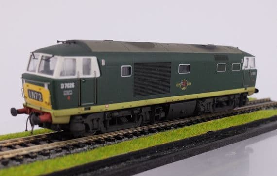 Heljan 3517 Class 35 Diesel BR  Green Late Crest D7026 Weathered Small Yellow Panels  DCC Ready