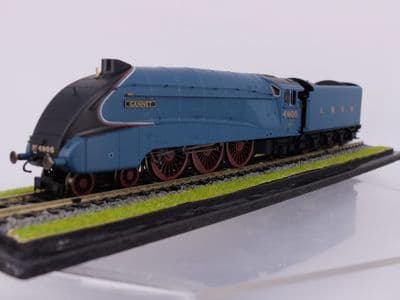 Hornby  R3972 Class A4 4-6-2 4900 