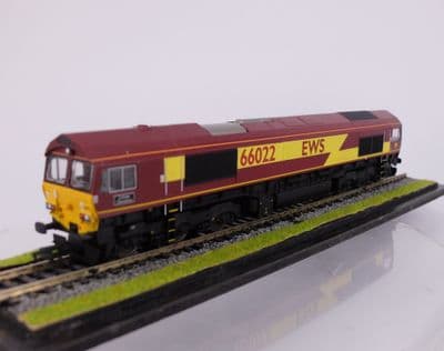 R30532  EWS Class 66 Lafarge Charnwood 66022