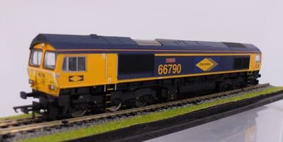 R30533 Colas Class 66 Louise 66790