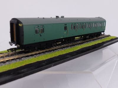R4888D SR Bulleid 59 Surburban Brake 3RD Coach S2849S in BR Green